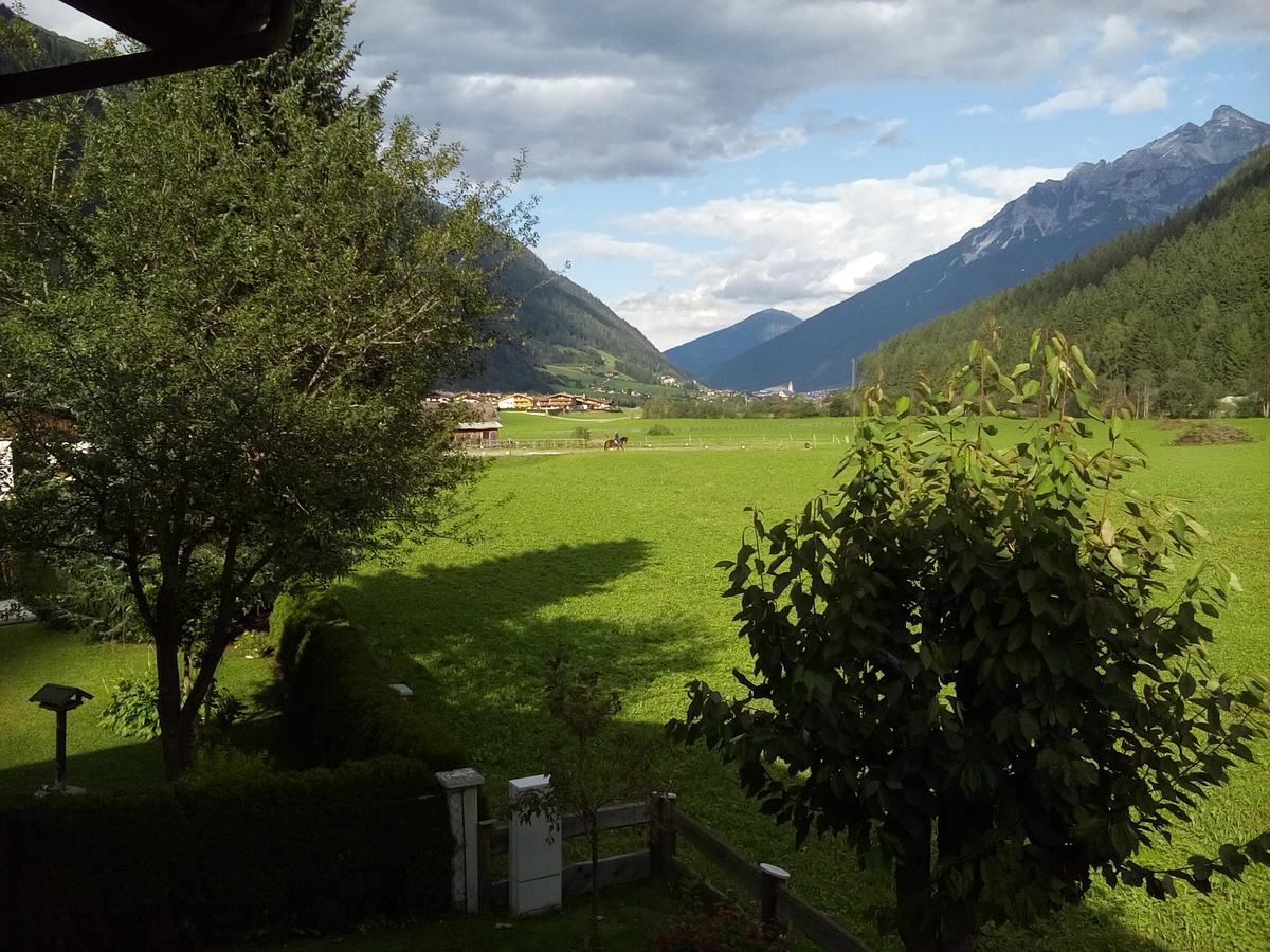 Ferienwohnung Haus Marco Neustift im Stubaital Exterior foto